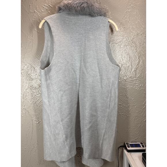 Neiman Marcus Open Front Cardigan Vest Removable‎ Faux Fur Collar Gray Sz Small - Picture 2 of 5